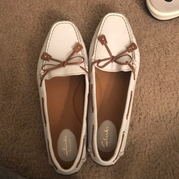 clarks artisan boat shoes